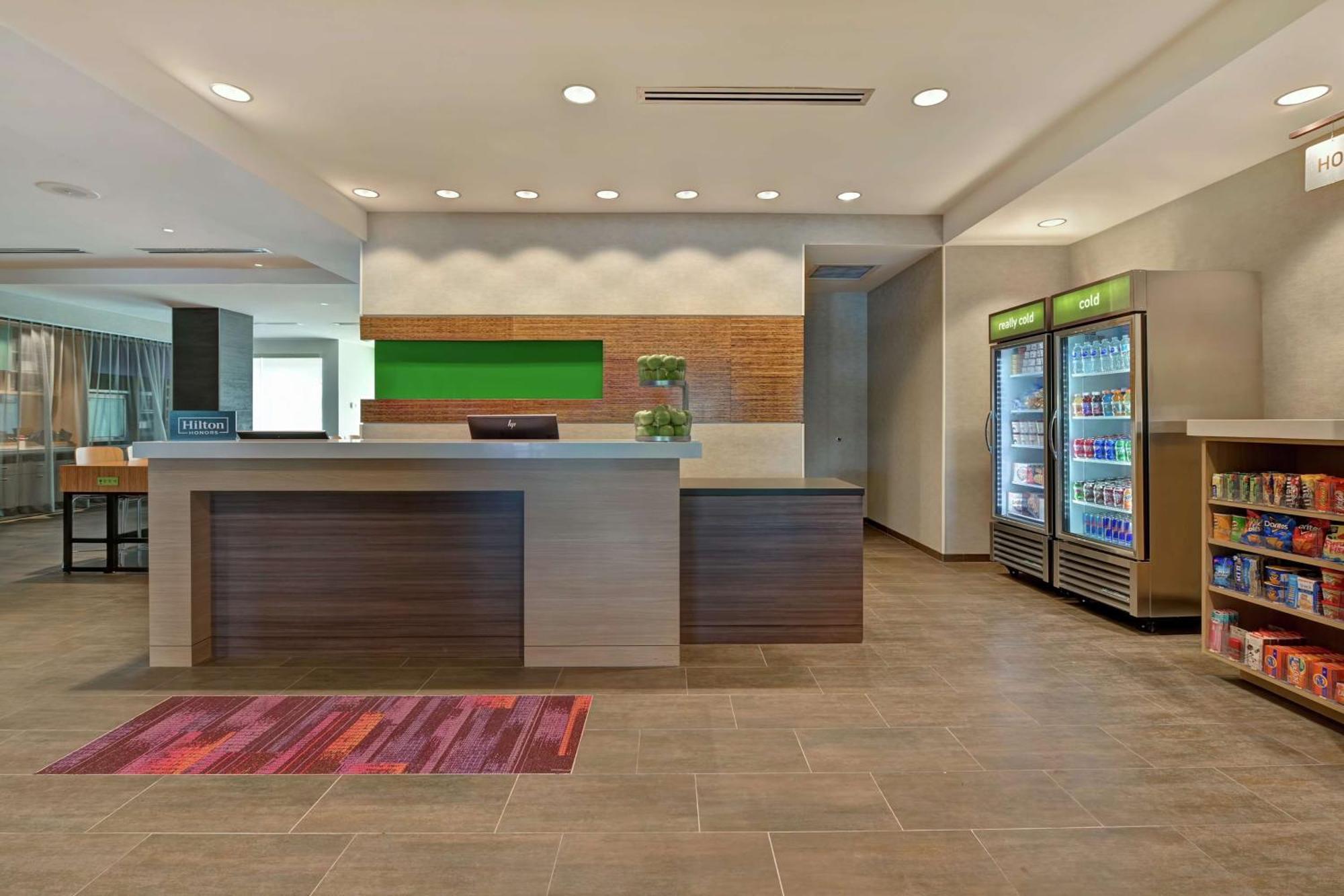 Home2 Suites By Hilton West Palm Beach Airport Cloud Lake Exterior foto